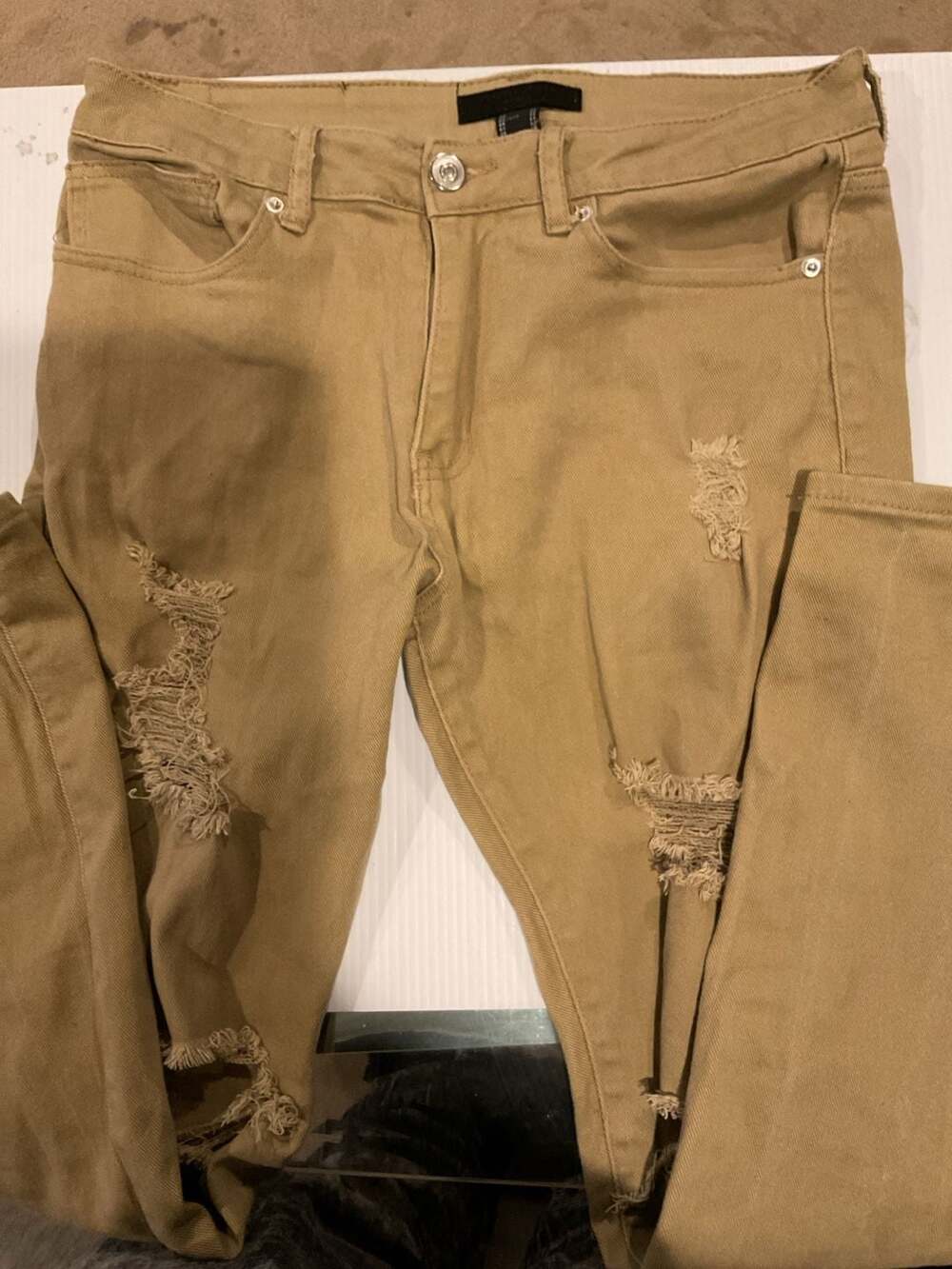 Size 32 Forever 21  Men's Khaki Tan Distressed Ripped Skinny Jeans
